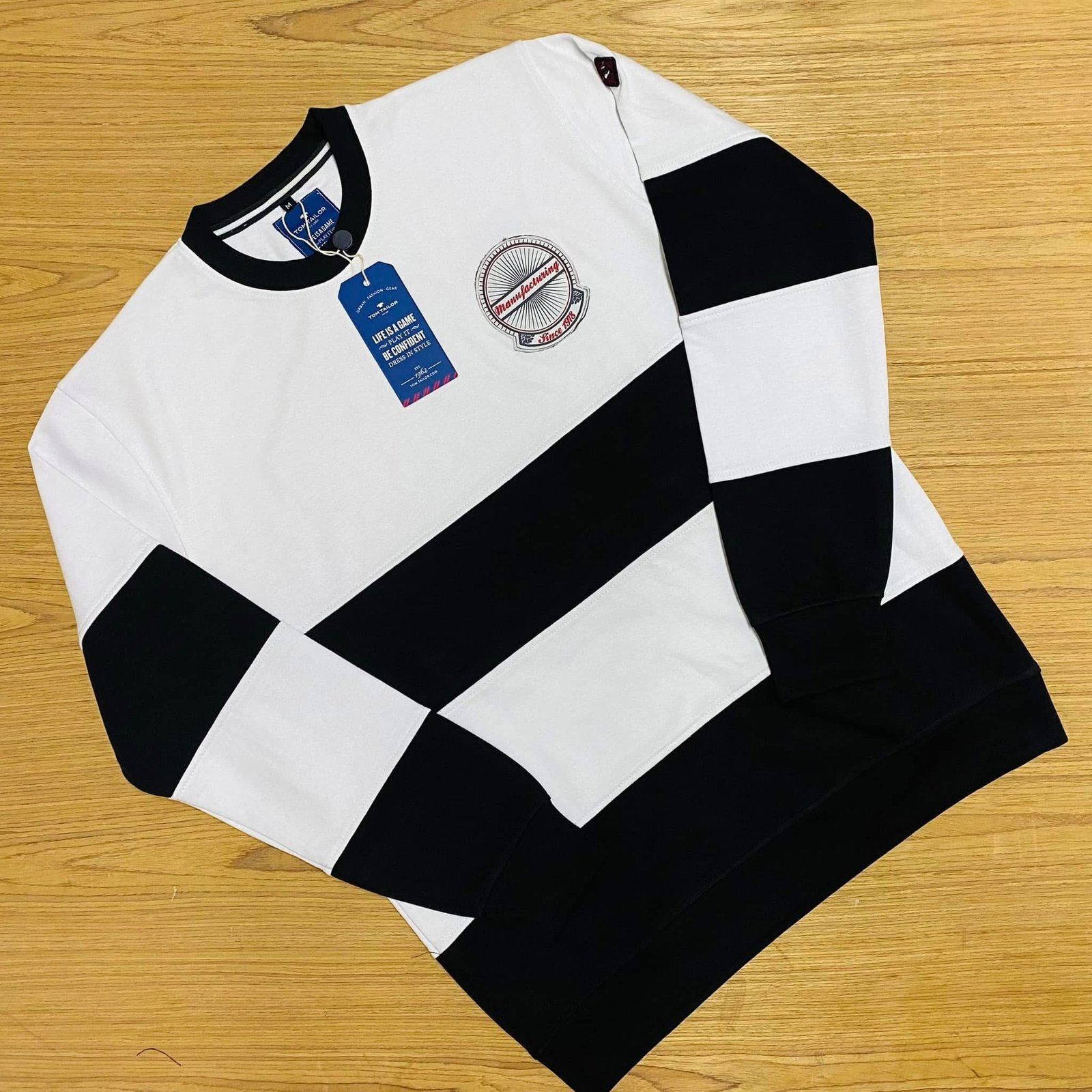 img_7066 Men’s Premium Sweatshirt | SST03-WH-BK - Image 1